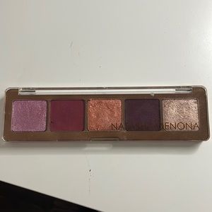 Natasha Denona Cranberry palette